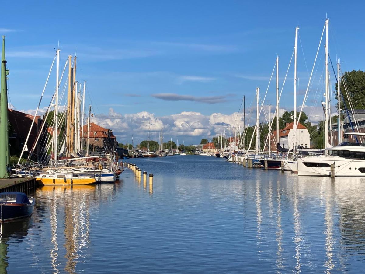 Hotel Das Brueckenhaus Glueckstadt Luaran gambar