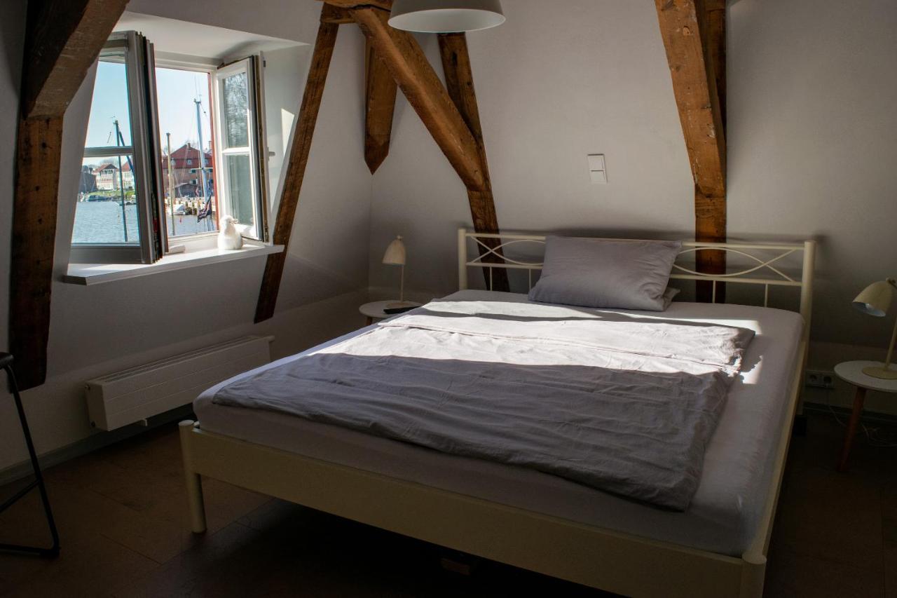 Hotel Das Brueckenhaus Glueckstadt Luaran gambar